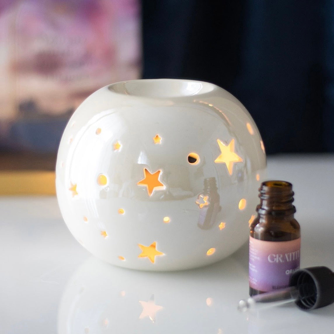 White Iridescent Bauble Wax Burner