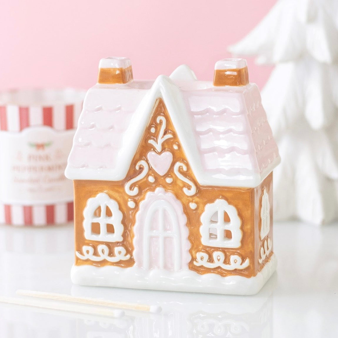 Sugarplum Gingerbread House Wax Burner