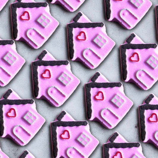 Small Pink Gingerbread House Bathbomb